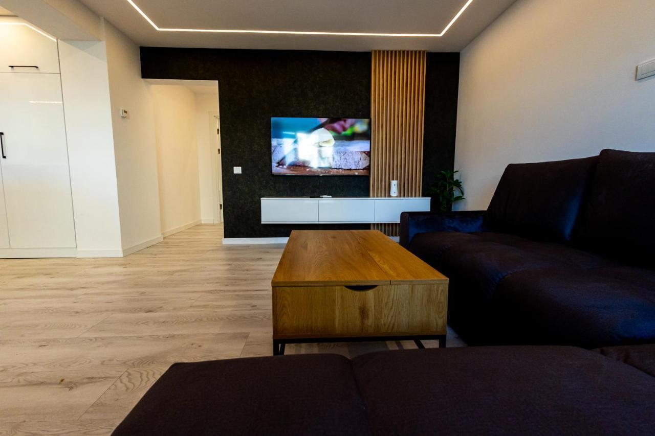 Modern Premium Apartment 1 Targoviste Bagian luar foto